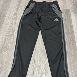 Mens Size MT (Medium Tall) Adidas
